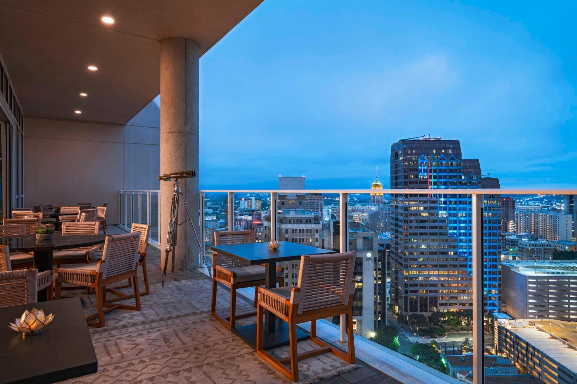 Thompson San Antonio - Riverwalk, By Hyatt Exteriör bild